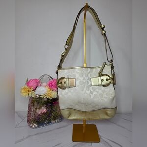 Vintage Coach Cream and Gold Shoulder Hobo Bag | NWOT